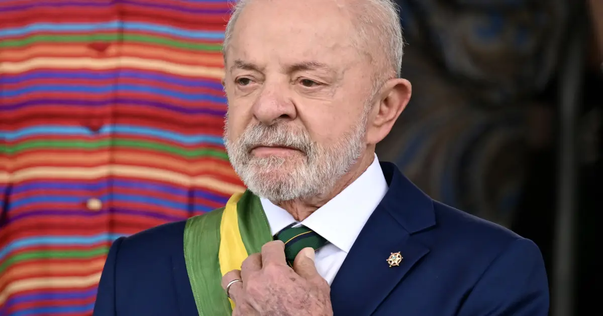 A Ofensiva Estratégica de Lula no Sul: Decifrando a Batalha por Votos e a Vantagem de Flávio Bolsonaro