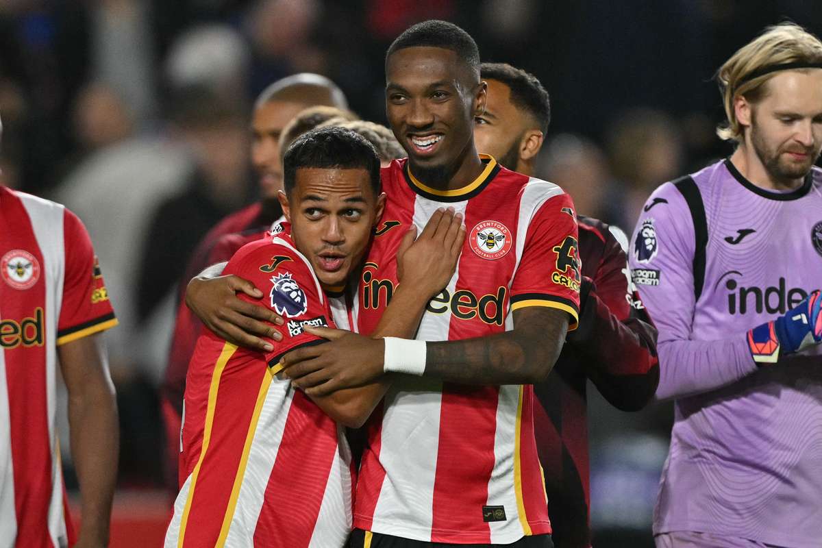 Fábio Carvalho Brilha no Retorno e Brentford Impõe Derrota Histórica ao Chelsea de Xabi Alonso na Premier League
